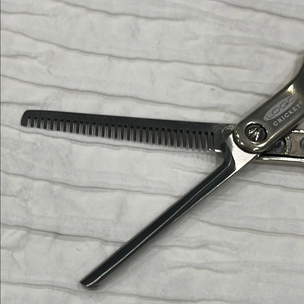 LOGO‎ scissors Cricket Professional Silver Hair Thinning ✂️ texturizing sheers
